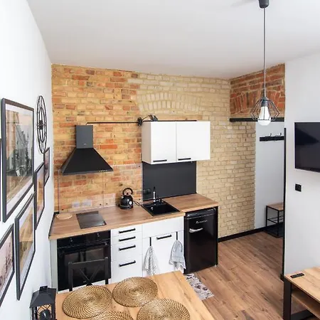 Portowa 11 Апартаменты *